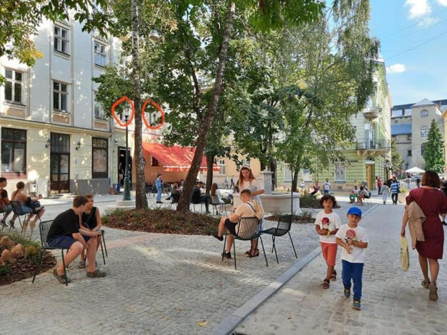 Berlin Apartment Lviv Luaran gambar